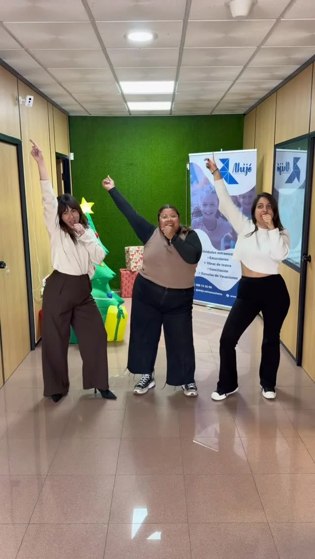 ¡Vuelven los viernes de baile! 👯‍♀️ 

Y es que, no hay nada como empezar el día con humor, movimiento y con toda la actitud para afrontar el último día lectivo.

Ya nos conoces, no hay trend que se resista en @ahijo.extraescolares

En la ofi, hay alguna que está enganchada a #prime 

¿Adivinas qué compañera ha tenido la idea de hacer este baile? 🔍 Te leemos en comentarios.

&nbsp;
#AhijoExtraescolares #Viernes